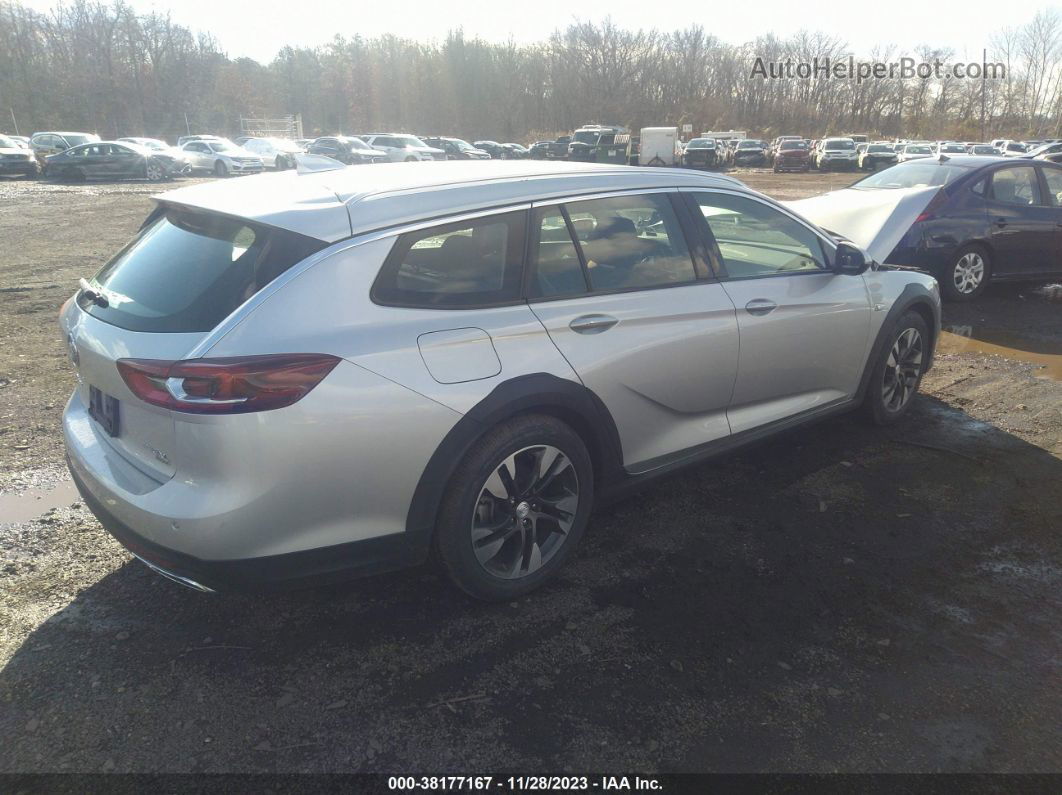 2018 Buick Regal Tourx Essence Silver vin: W04GV8SX9J1130812