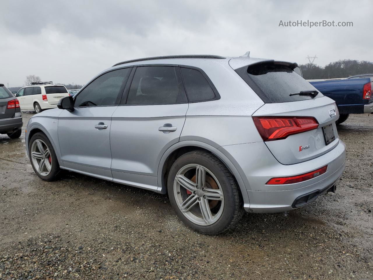 2018 Audi Sq5 Premium Plus Серебряный vin: WA1A4AFY1J2124208