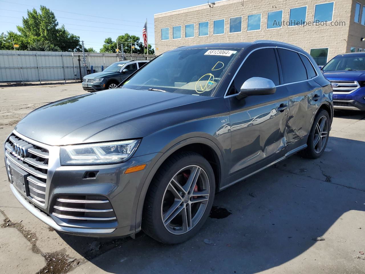 2018 Audi Sq5 Premium Plus Серый vin: WA1A4AFY4J2186279