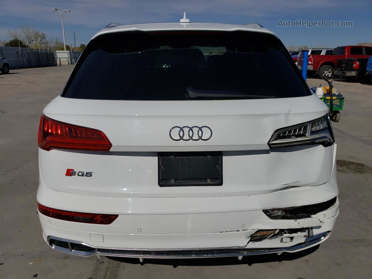 2018 Audi Sq5 Premium Plus White vin: WA1A4AFY6J2126147