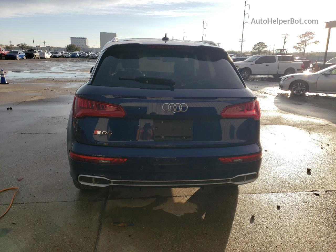 2018 Audi Sq5 Premium Plus Синий vin: WA1A4AFY6J2142042