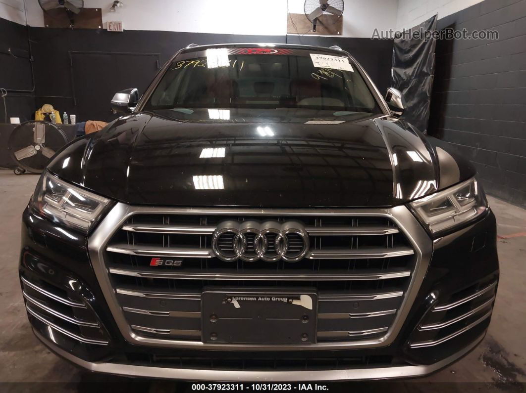 2018 Audi Sq5 Premium Plus Черный vin: WA1A4AFY7J2214608