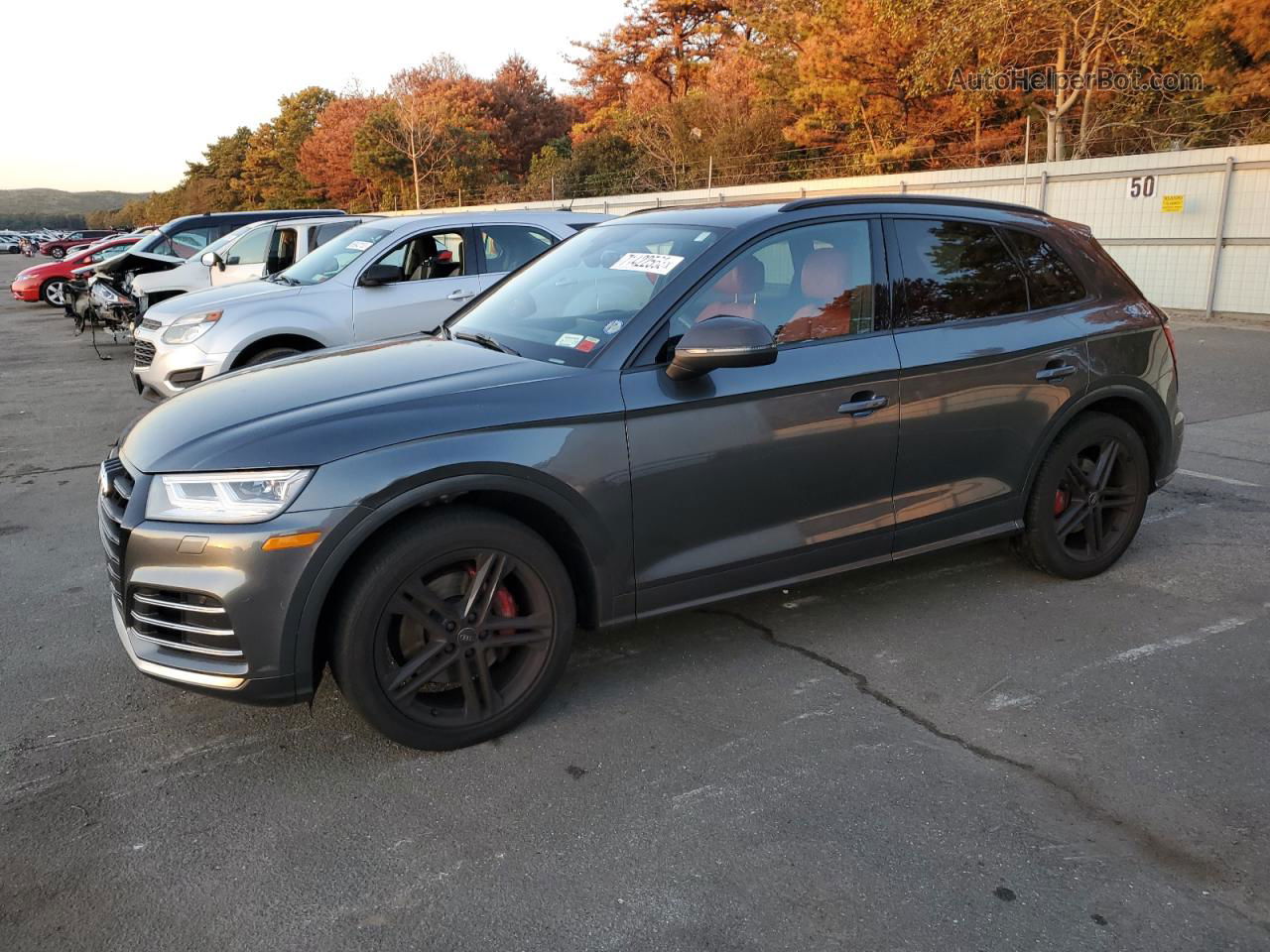 2018 Audi Sq5 Premium Plus Gray vin: WA1A4AFY8J2118566