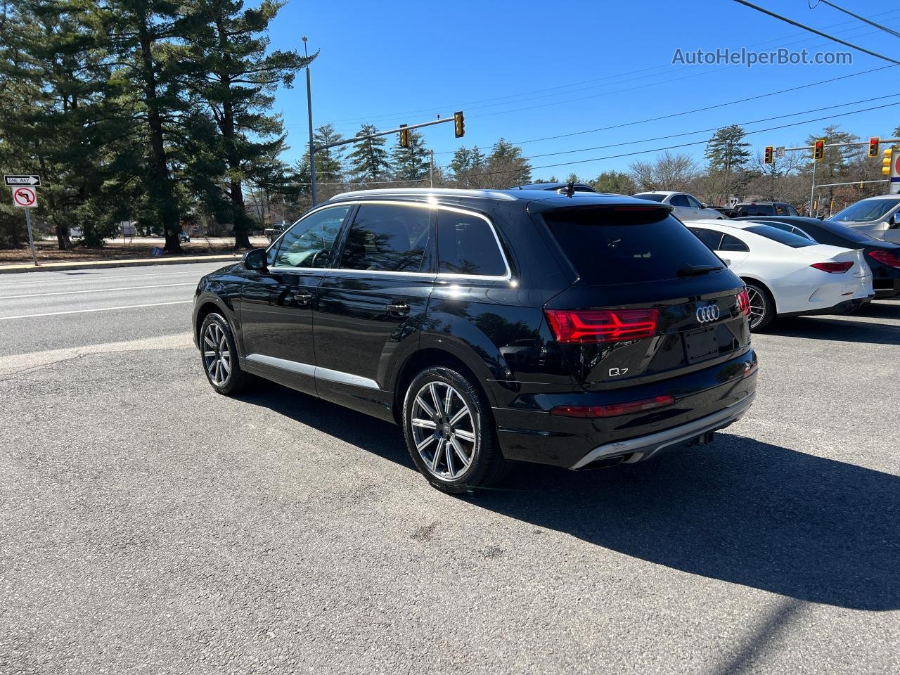 2017 Audi Q7 Premium Black vin: WA1AAAF72HD012015