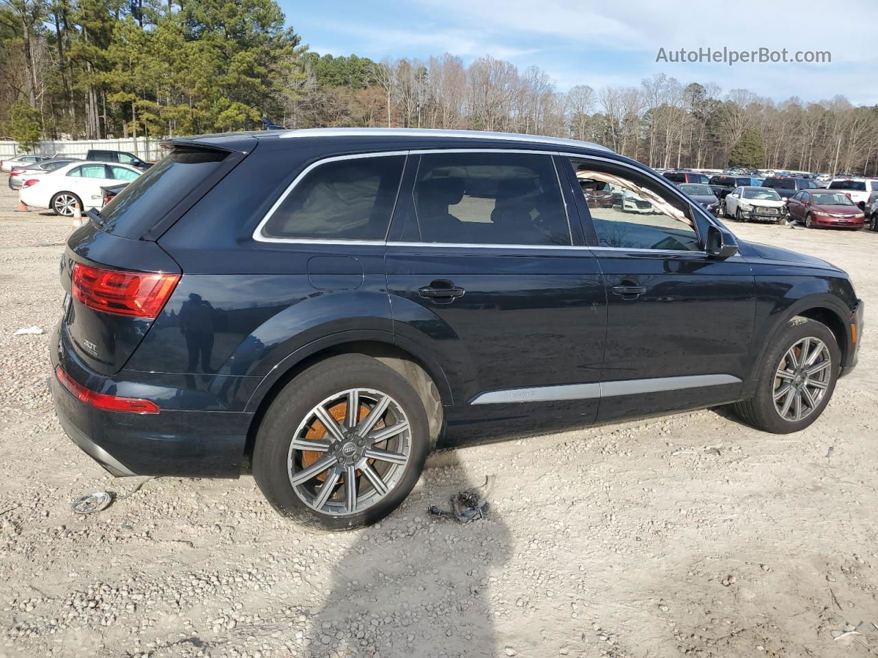 2017 Audi Q7 Premium Black vin: WA1AAAF74HD020357