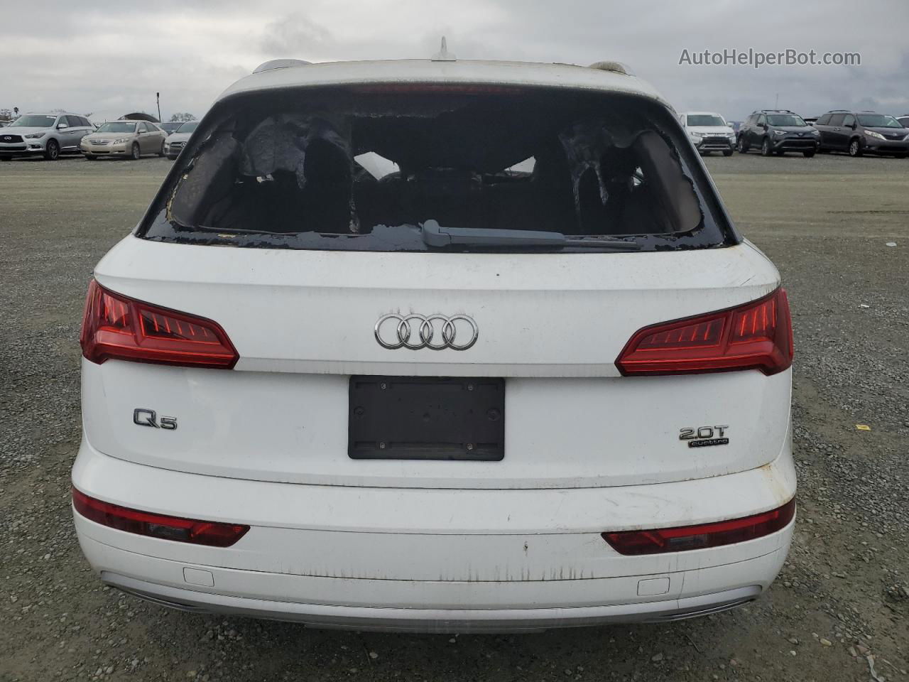 2018 Audi Q5 Premium White vin: WA1ANAFY0J2026008