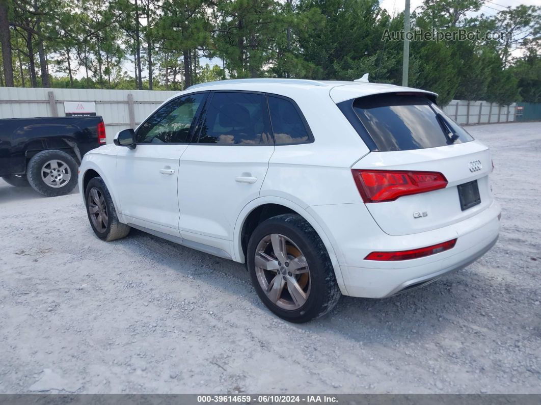 2018 Audi Q5 2.0t Premium/2.0t Tech Premium White vin: WA1ANAFY1J2018614