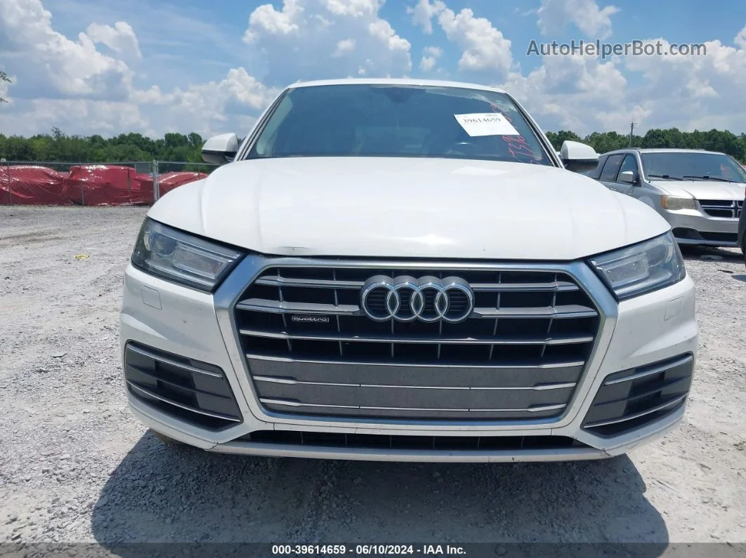 2018 Audi Q5 2.0t Premium/2.0t Tech Premium White vin: WA1ANAFY1J2018614