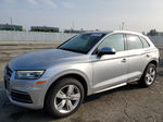 2018 Audi Q5 Premium Серебряный vin: WA1ANAFY1J2199696