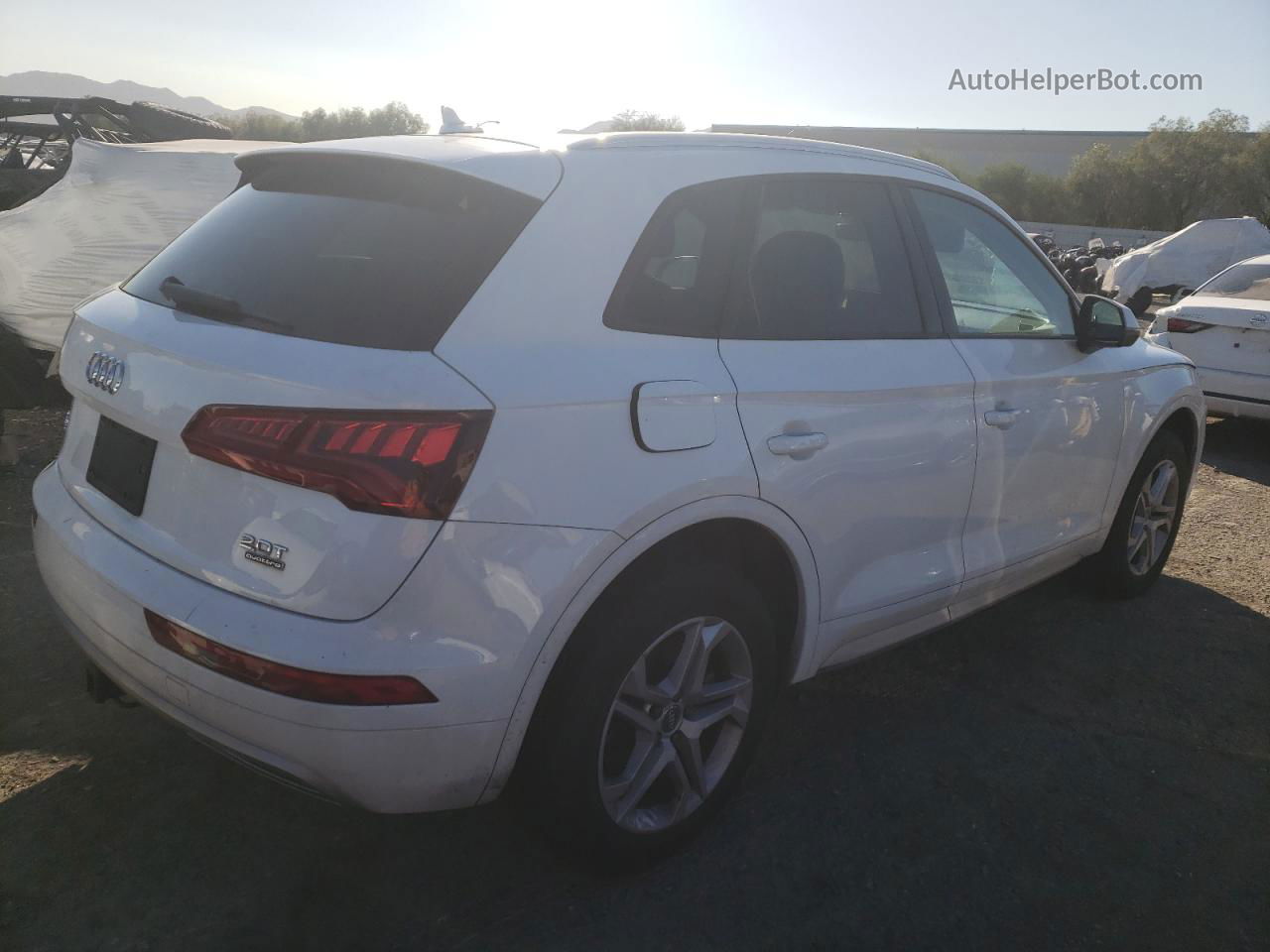 2018 Audi Q5 Premium White vin: WA1ANAFY3J2005847