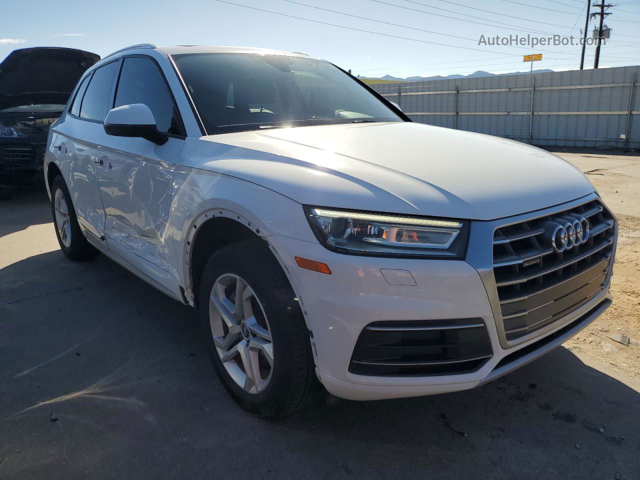 2018 Audi Q5 Premium White vin: WA1ANAFY3J2007422