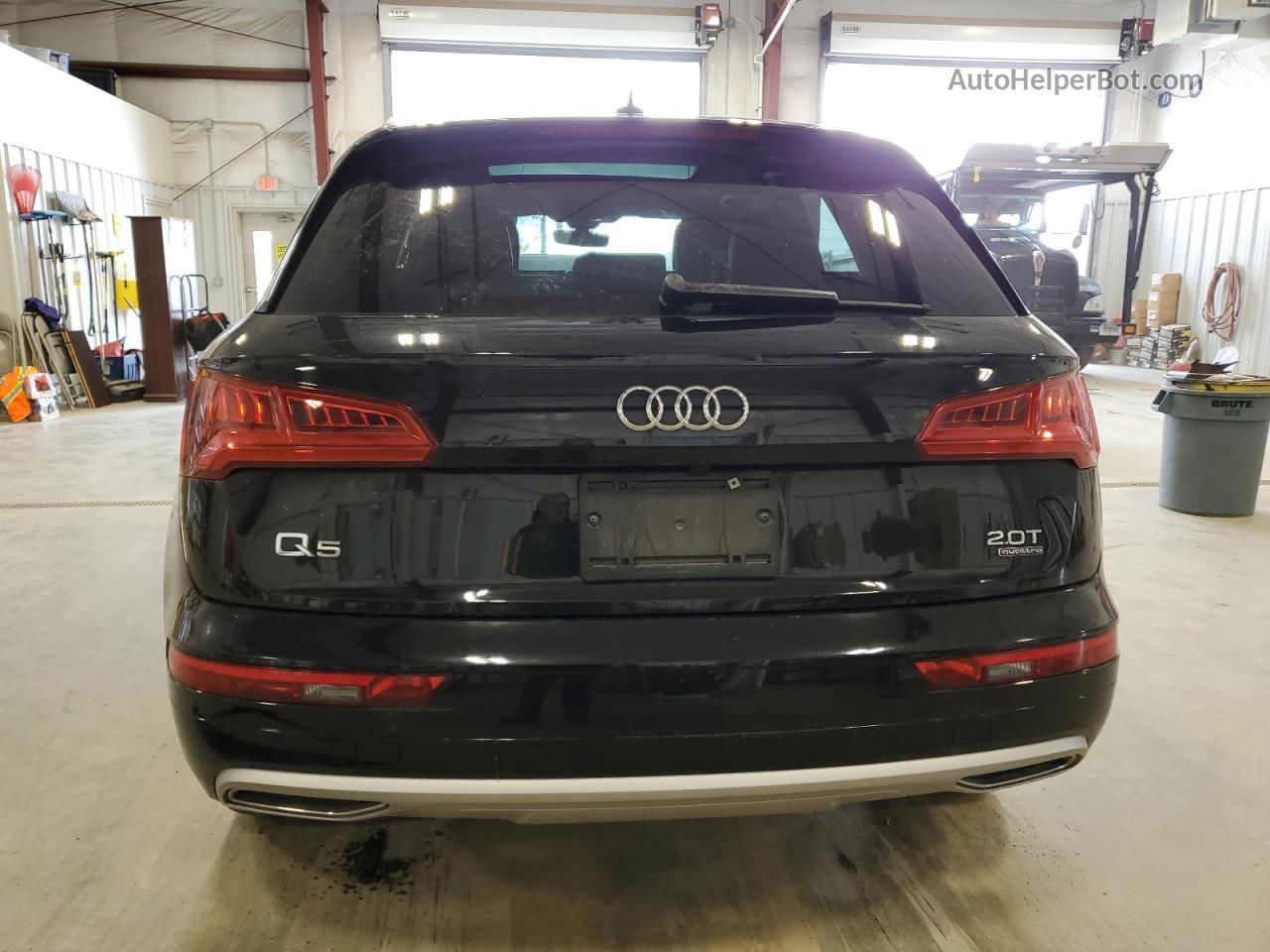 2018 Audi Q5 Premium Black vin: WA1ANAFY4J2016002