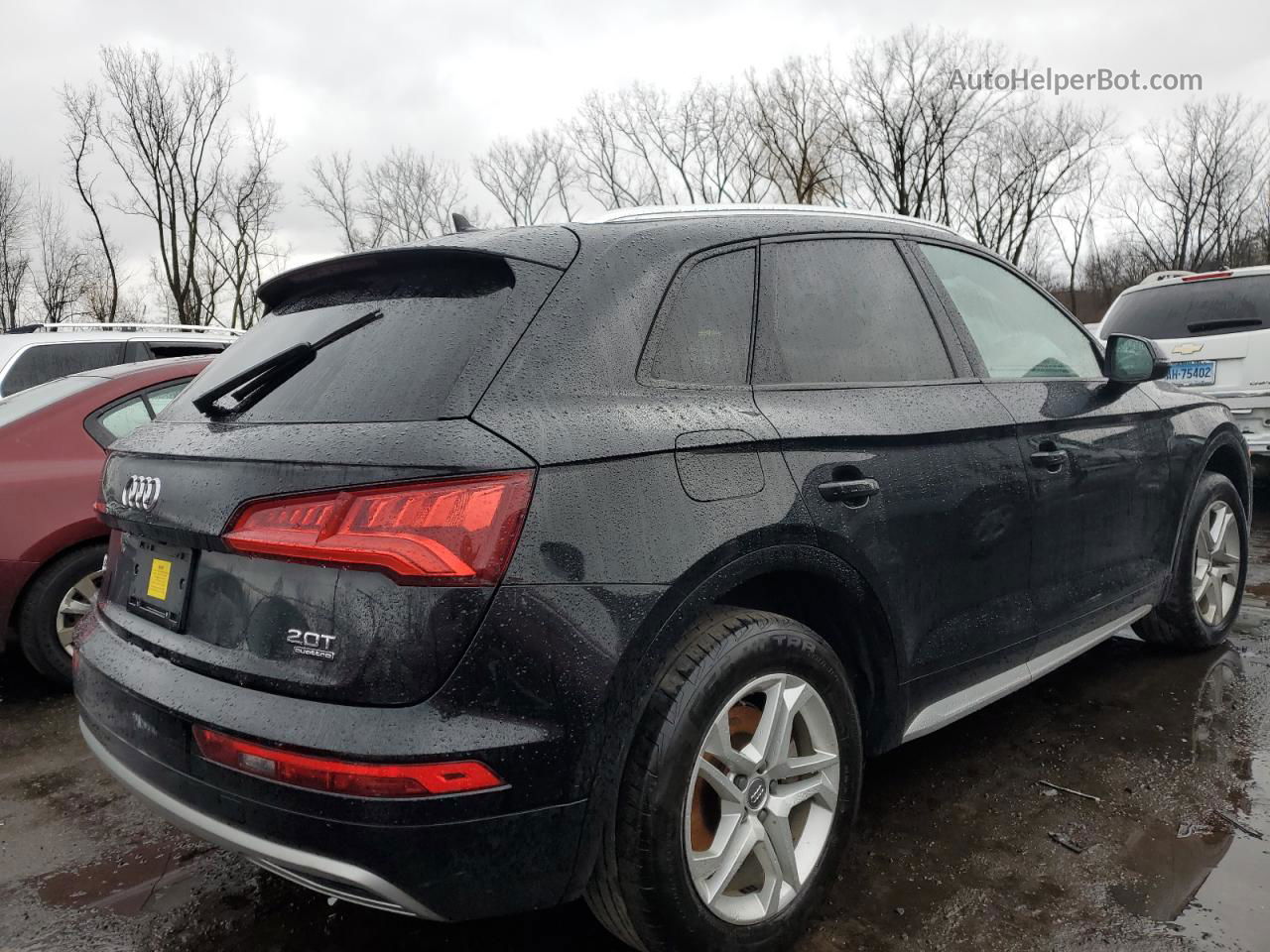 2018 Audi Q5 Premium Черный vin: WA1ANAFY5J2013318