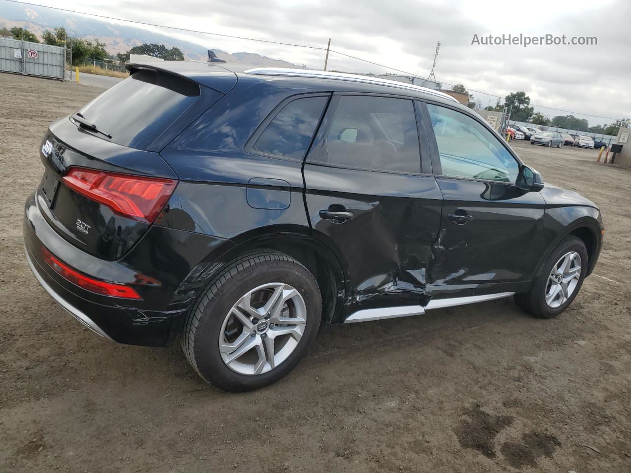 2018 Audi Q5 Premium Black vin: WA1ANAFY5J2015876