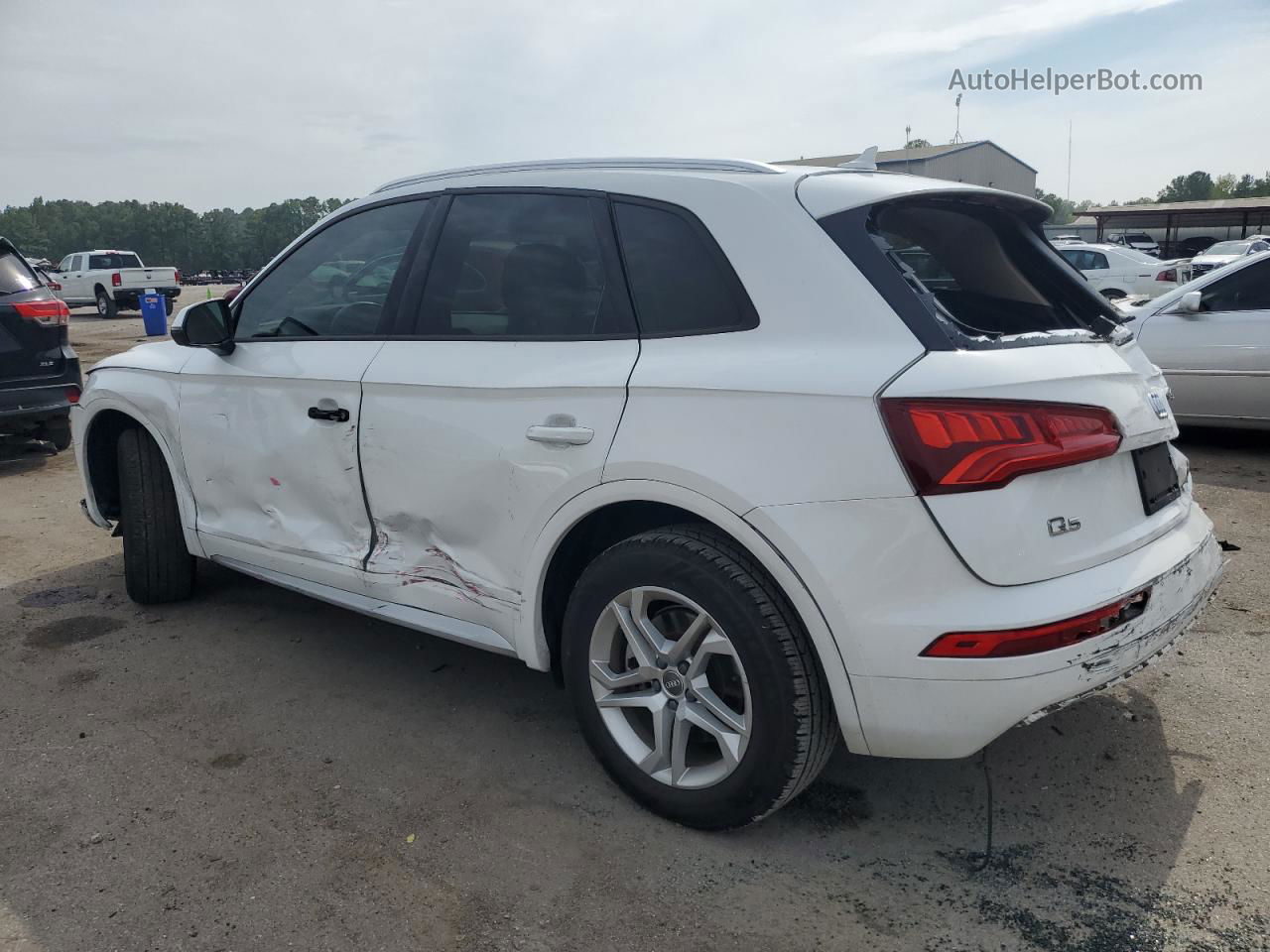 2018 Audi Q5 Premium Белый vin: WA1ANAFY5J2161355