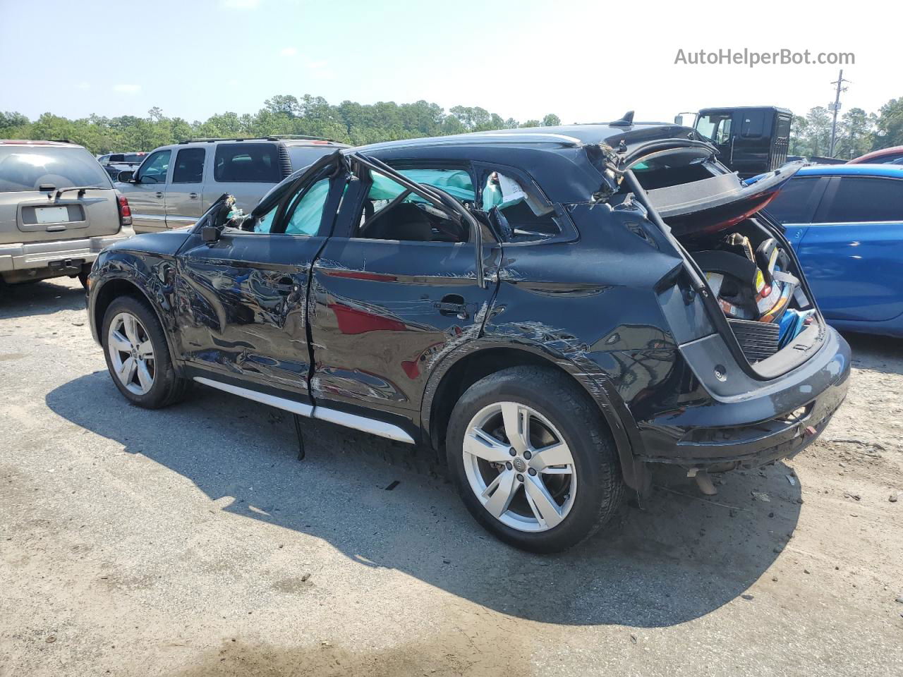 2018 Audi Q5 Premium Черный vin: WA1ANAFY5J2164028