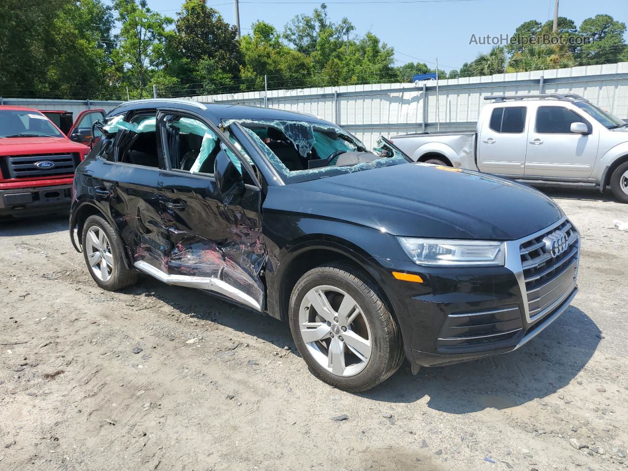 2018 Audi Q5 Premium Черный vin: WA1ANAFY5J2164028