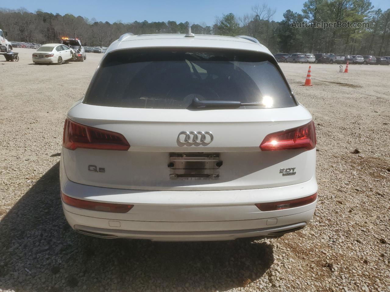 2018 Audi Q5 Premium White vin: WA1ANAFY6J2008483