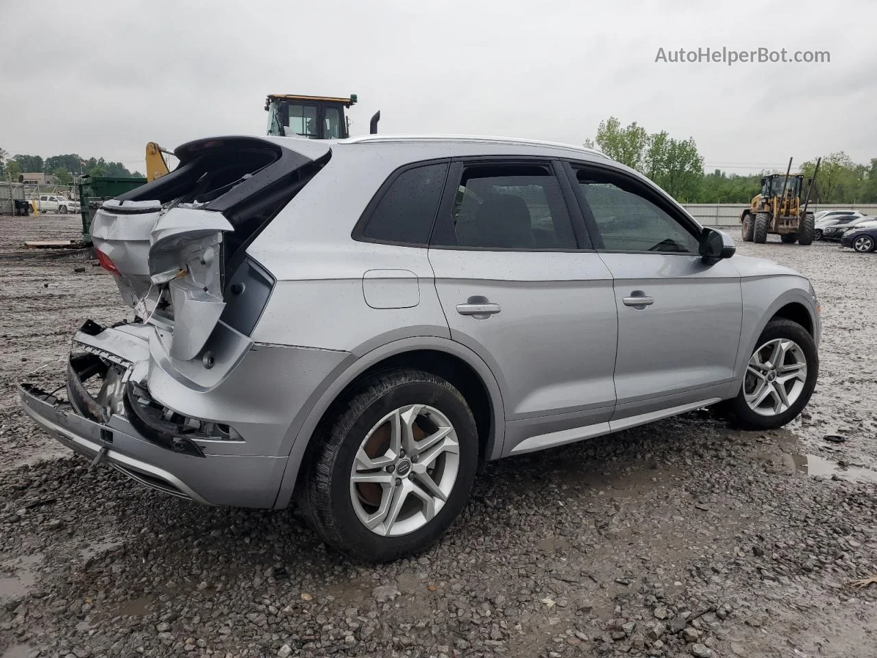 2018 Audi Q5 Premium Серебряный vin: WA1ANAFY6J2045761