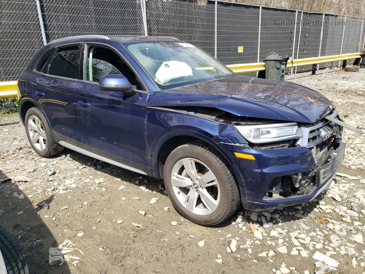 2018 Audi Q5 Premium Синий vin: WA1ANAFY7J2005883