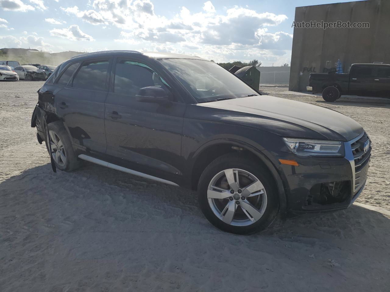 2018 Audi Q5 Premium Black vin: WA1ANAFY8J2034454