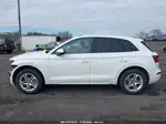 2018 Audi Q5 2.0t Tech Premium/2.0t Premium Белый vin: WA1ANAFY8J2037824