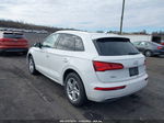 2018 Audi Q5 2.0t Tech Premium/2.0t Premium Белый vin: WA1ANAFY8J2037824