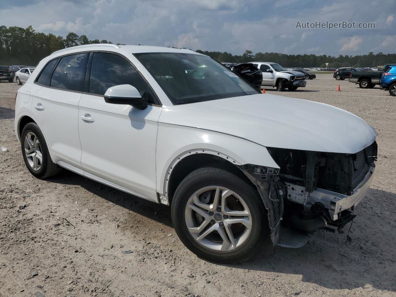 2018 Audi Q5 Premium Белый vin: WA1ANAFY8J2221161