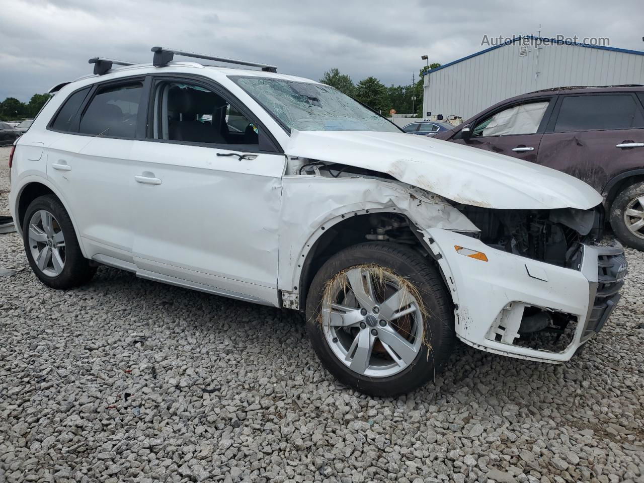 2018 Audi Q5 Premium Белый vin: WA1ANAFYXJ2010186