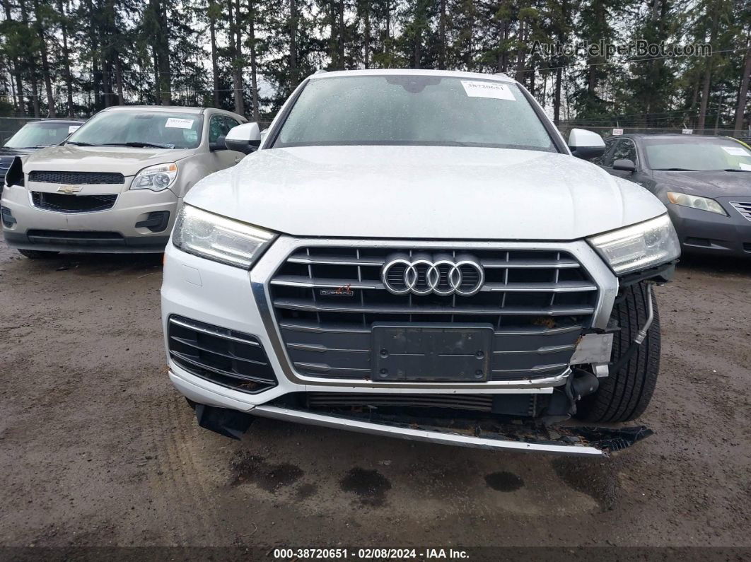 2018 Audi Q5 2.0t Premium/2.0t Tech Premium White vin: WA1ANAFYXJ2017848