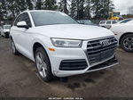 2018 Audi Q5 2.0t Premium/2.0t Tech Premium White vin: WA1ANAFYXJ2017848