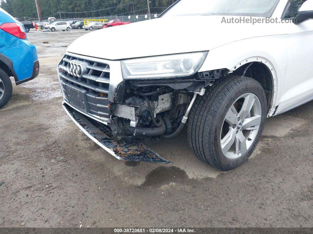 2018 Audi Q5 2.0t Premium/2.0t Tech Premium White vin: WA1ANAFYXJ2017848