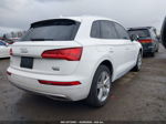 2018 Audi Q5 2.0t Premium/2.0t Tech Premium White vin: WA1ANAFYXJ2017848