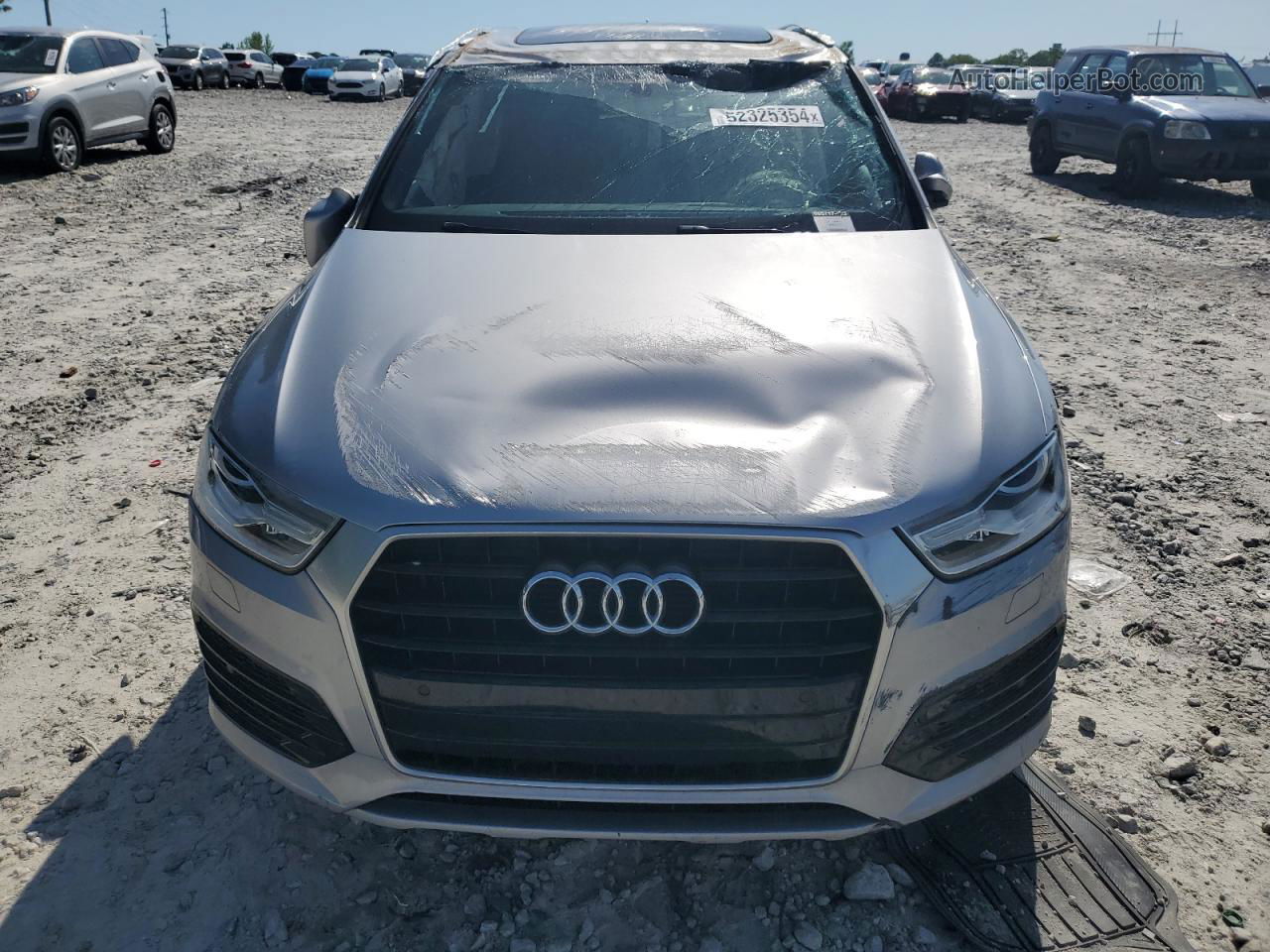 2018 Audi Q3 Premium Серебряный vin: WA1BCCFS0JR005717