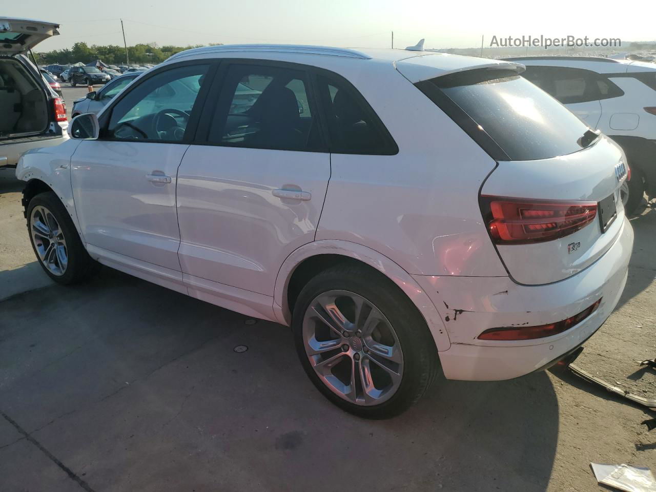 2018 Audi Q3 Premium White vin: WA1BCCFS1JR019352