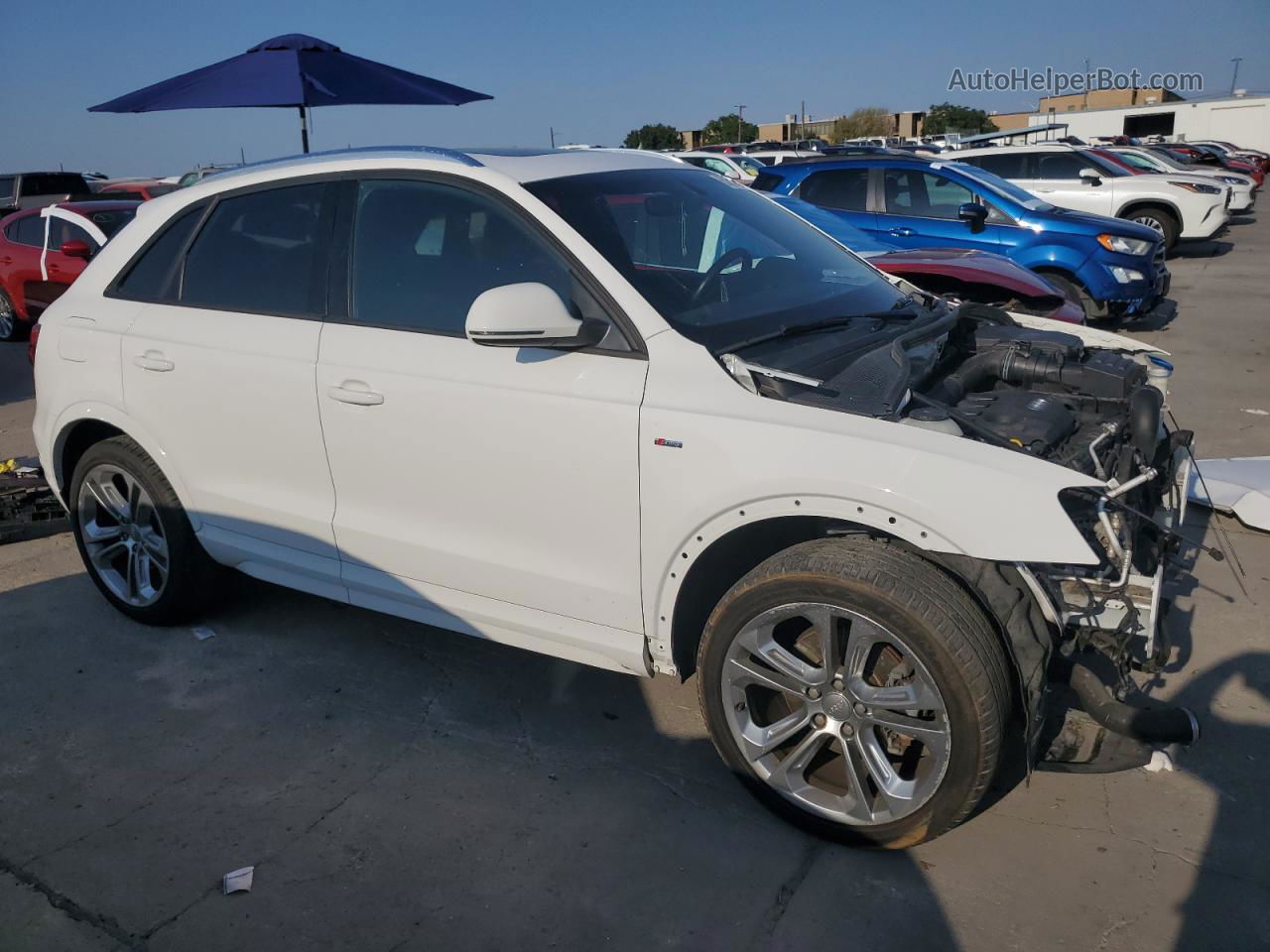 2018 Audi Q3 Premium White vin: WA1BCCFS1JR019352