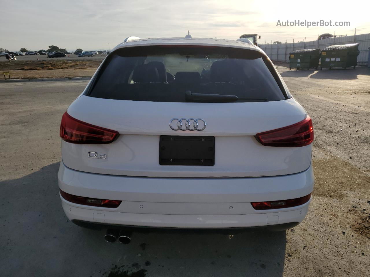 2018 Audi Q3 Premium White vin: WA1BCCFS2JR001085