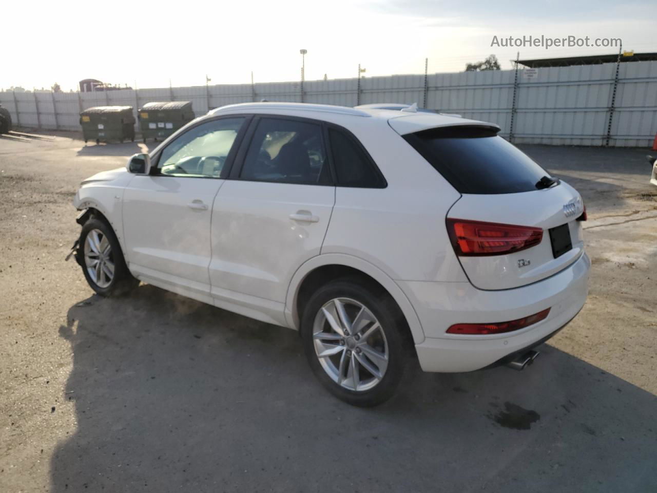 2018 Audi Q3 Premium White vin: WA1BCCFS2JR001085