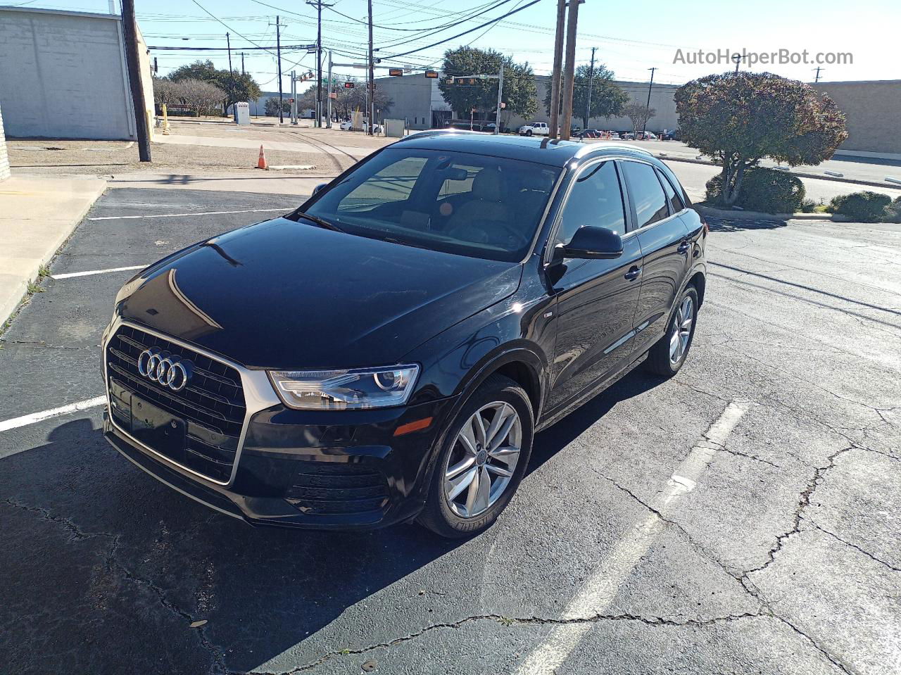 2018 Audi Q3 Premium Черный vin: WA1BCCFS2JR002012