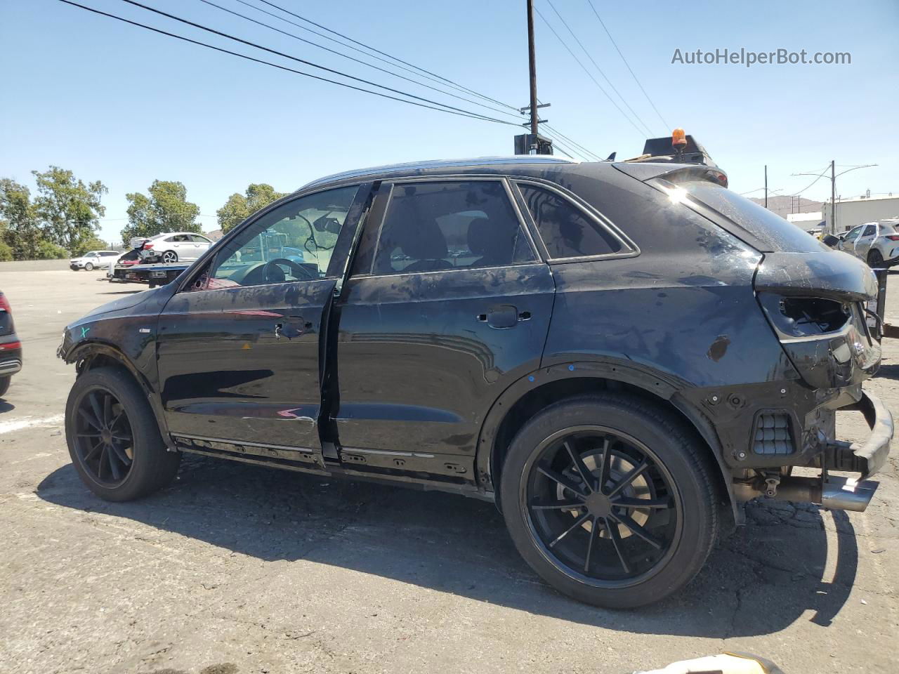 2018 Audi Q3 Premium Black vin: WA1BCCFS2JR024592