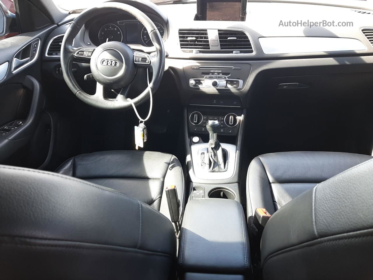 2018 Audi Q3 Premium Черный vin: WA1BCCFS4JR008457