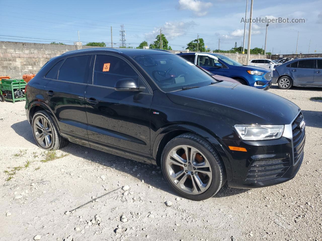 2018 Audi Q3 Premium Черный vin: WA1BCCFS5JR026529