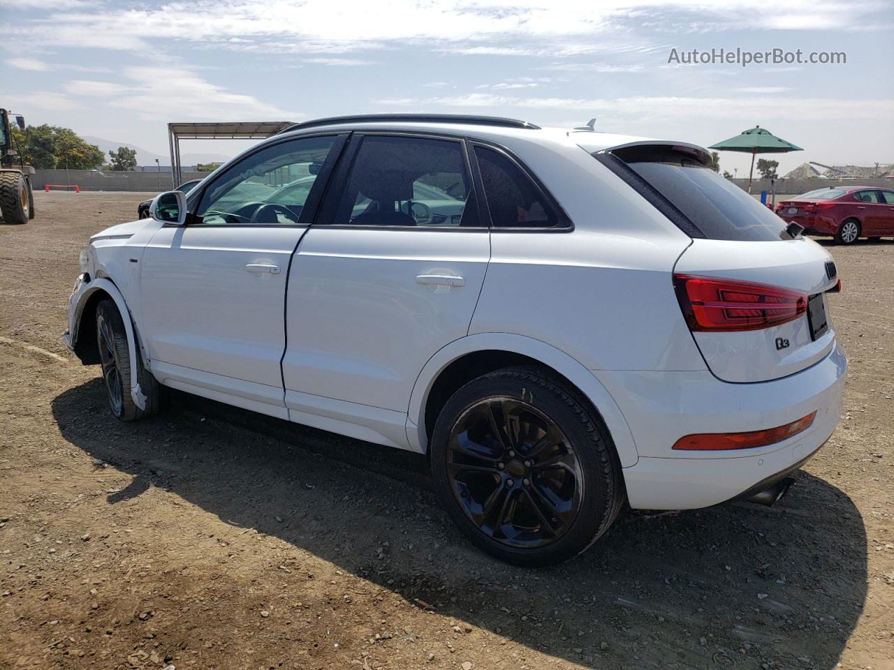 2018 Audi Q3 Premium White vin: WA1BCCFS6JR007147