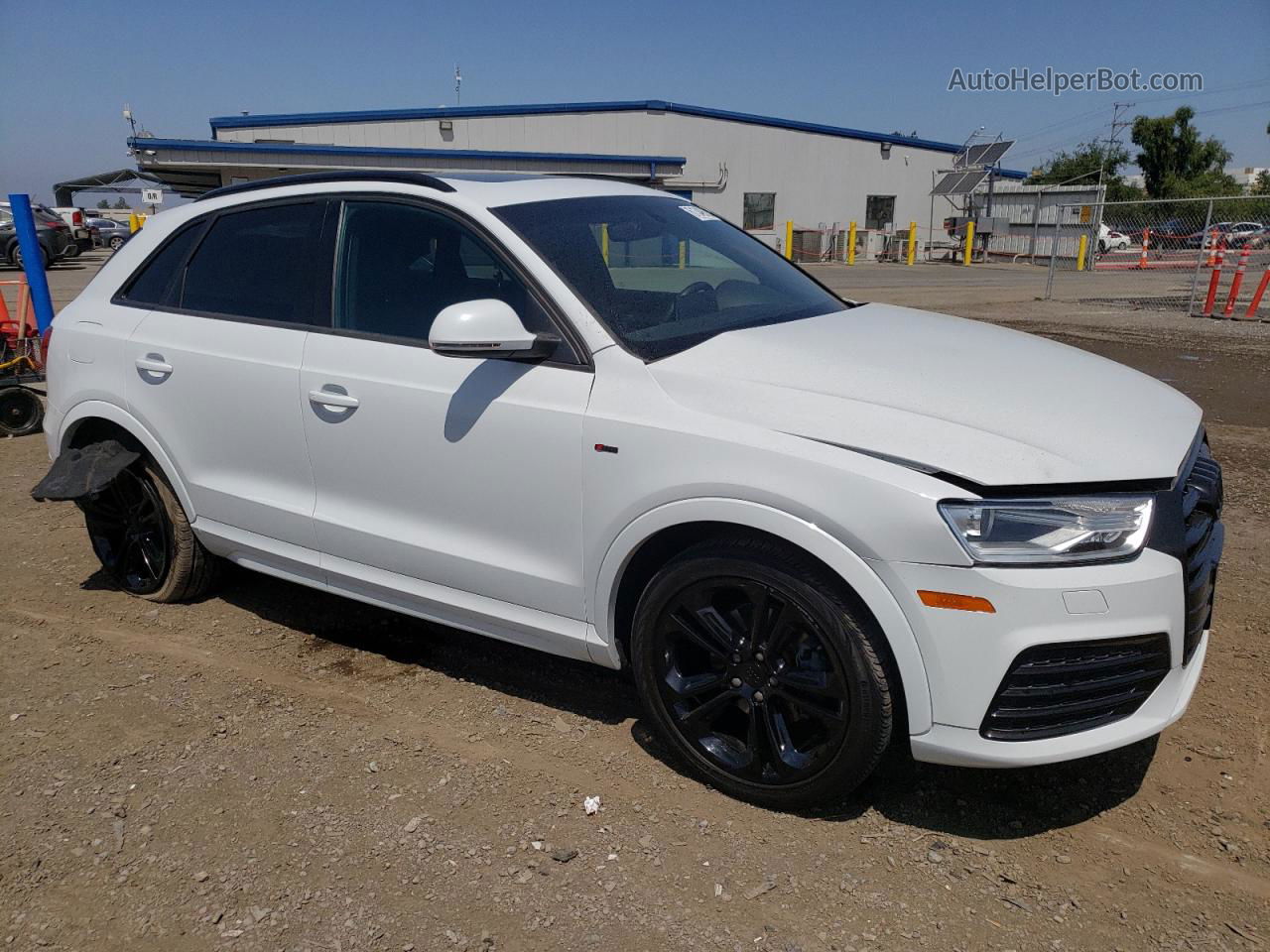 2018 Audi Q3 Premium White vin: WA1BCCFS6JR007147