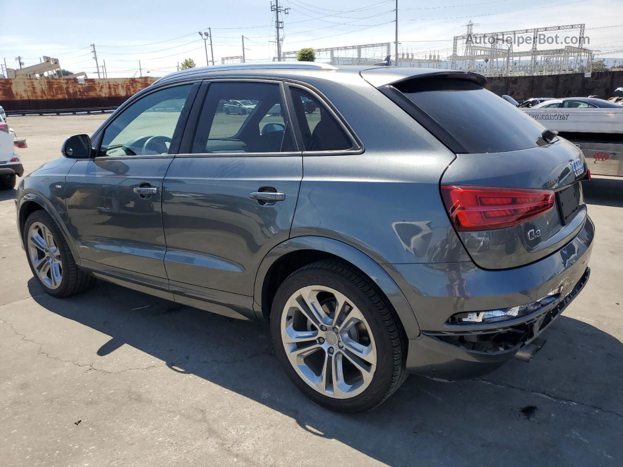 2018 Audi Q3 Premium Gray vin: WA1BCCFS7JR017069