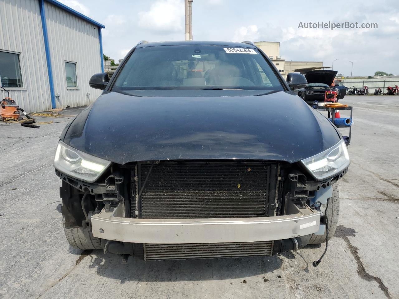 2018 Audi Q3 Premium Black vin: WA1BCCFS7JR023650