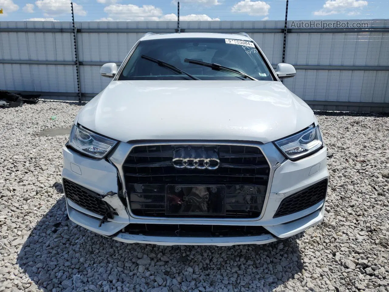 2018 Audi Q3 Premium White vin: WA1BCCFS7JR024510