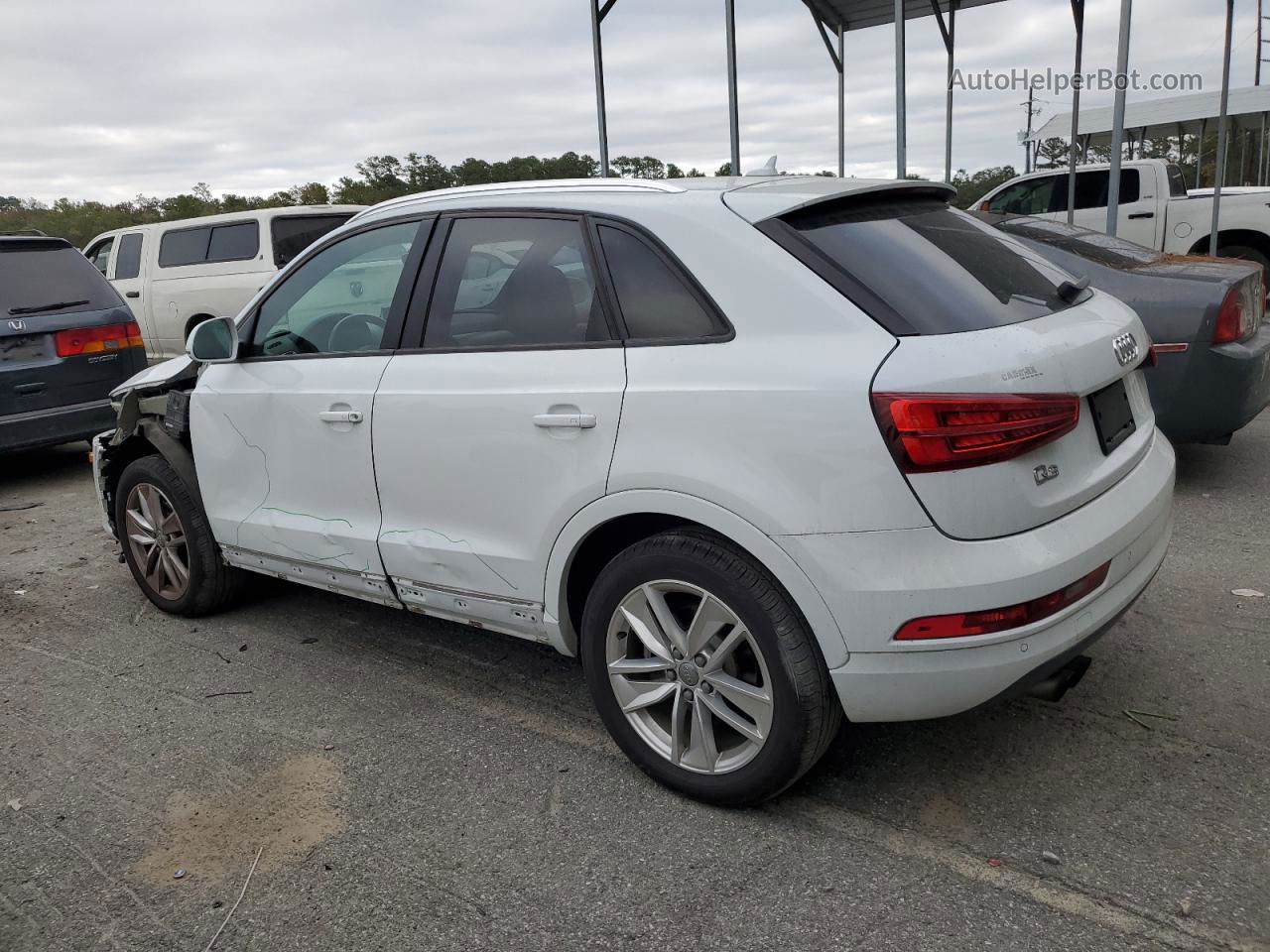 2018 Audi Q3 Premium White vin: WA1BCCFS9JR008017