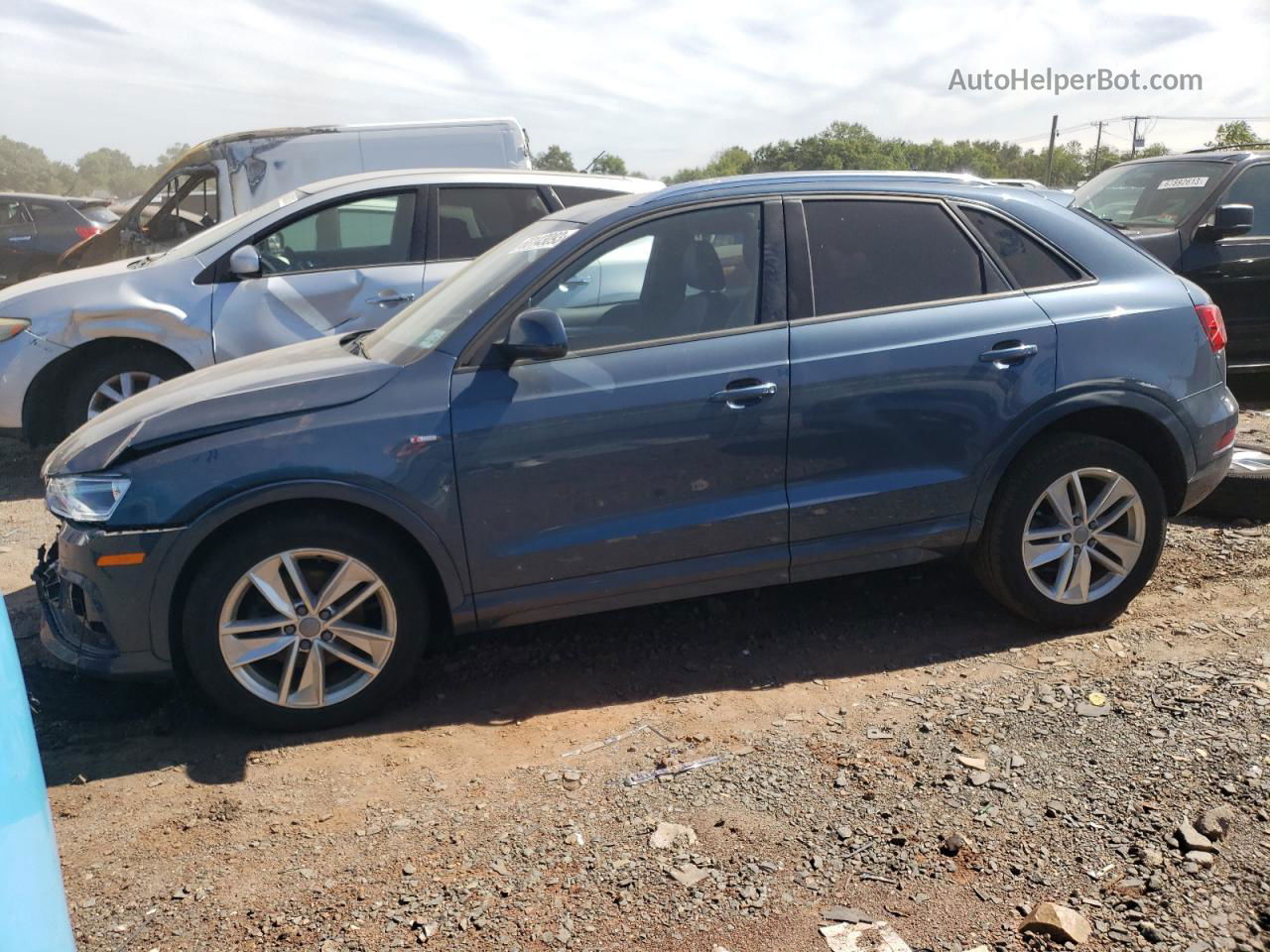 2018 Audi Q3 Premium Синий vin: WA1BCCFSXJR002503