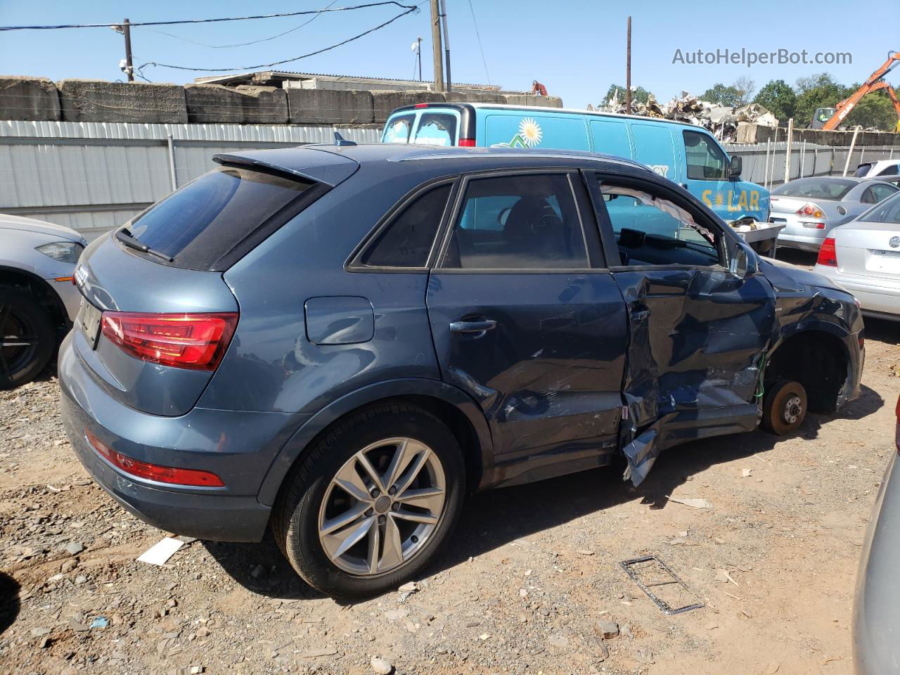 2018 Audi Q3 Premium Blue vin: WA1BCCFSXJR002503